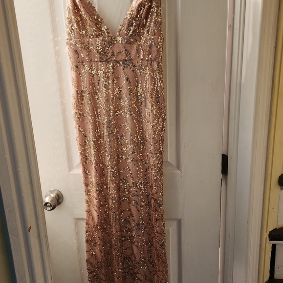 Prom or graduation dress - Picture 2 of 6